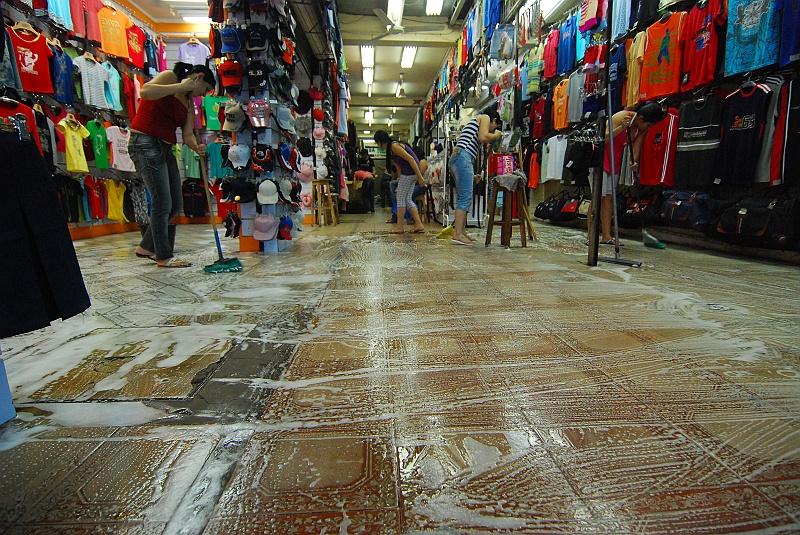 Laura i Astronom_super-17.JPG - No i gdzie jest bardziej fachowo? Myśleliście do tej pory, że w McDonalds? (Zdjęcie: Laura i Astronom)